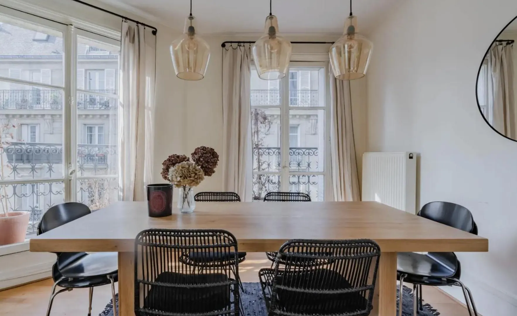 Appartement Parisien Baigne De Soleil France